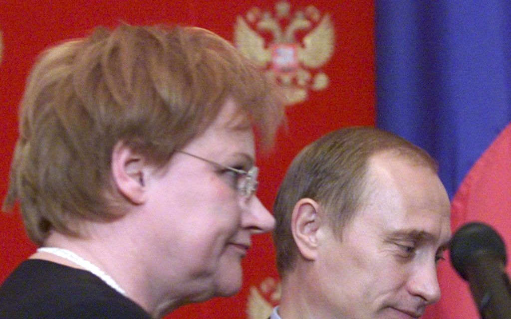 Salatut asiakirjat Putinista julki – Tutkija: Tämä on Karjala-puheiden todellinen syy