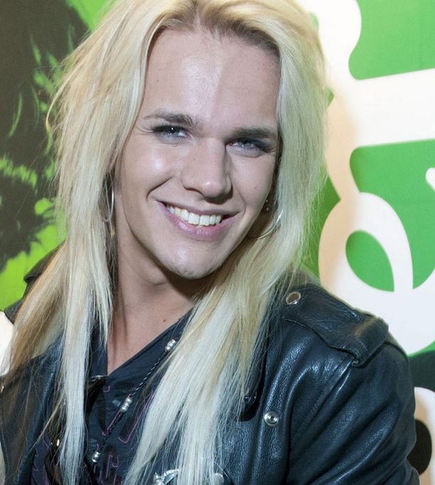 Ollis Humlan SS: Olli Herman naimisiin!