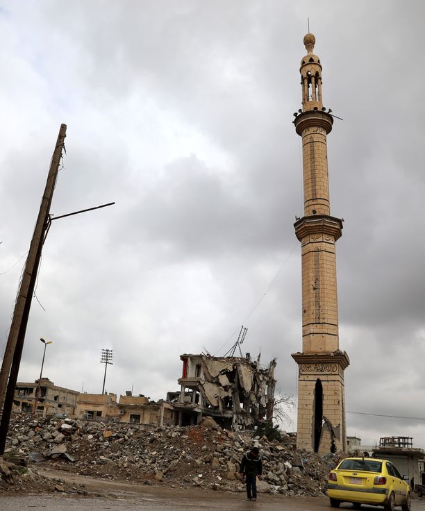 Huhtikuussa Syyrian Raqqassa tuhoutui moskeija taistelussa Isisiä vastaan. 