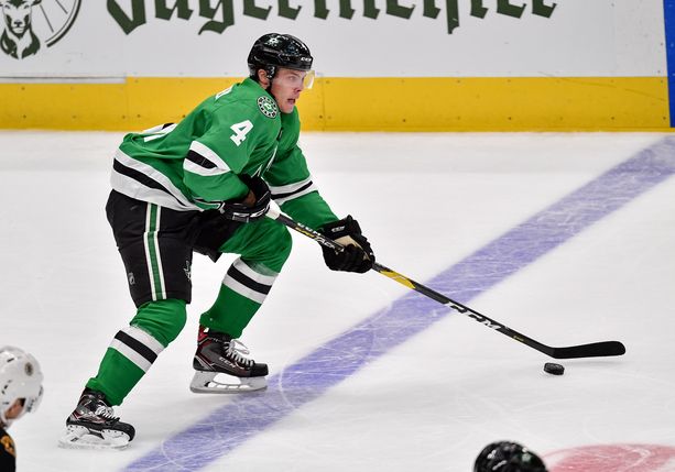 Miro Heiskanen on pelannut upeaa jääkiekkoa NHL-kuplassa.