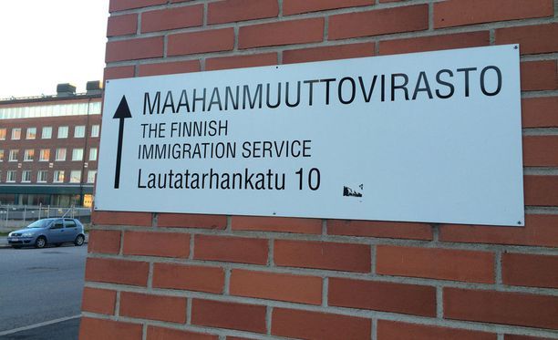 Maahanmuuttovirasto käsittelee ja ratkaisee maahantuloon, maassa oleskeluun, pakolaisuuteen sekä Suomen kansalaisuuteen liittyvät asiat.