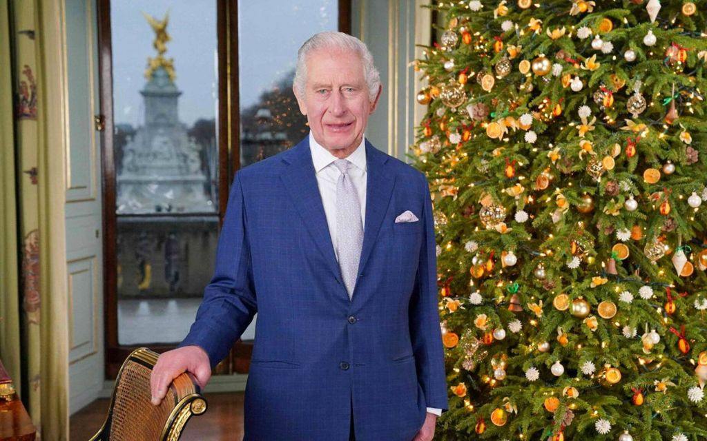 Kuningas Charles piti toisen joulupuheensa – Mitä tapahtui valokuville? 