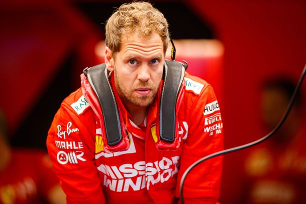 Sebastian Vettel on ajanut Ferrarilla kaudesta 2015.