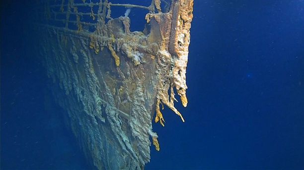 Katso uudet huipputarkat kuvat! Sukellusvene kävi Titanicin hylyllä ensi  kertaa lähes 15 vuoteen – metallia syövät bakteerit ovat tuhonneet laivaa  pahoin