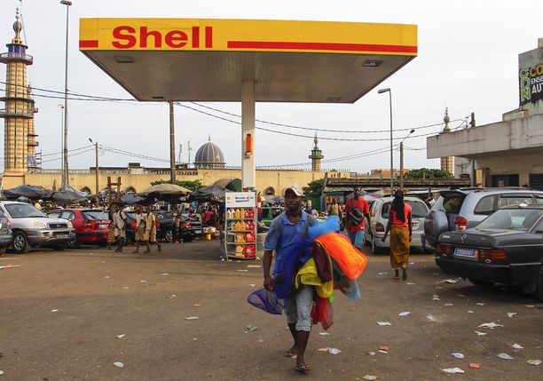 Öljy-yhtiö Shellin työntekijöitä siepattiin Länsi-Afrikan Nigeriassa. Kuvituskuva.