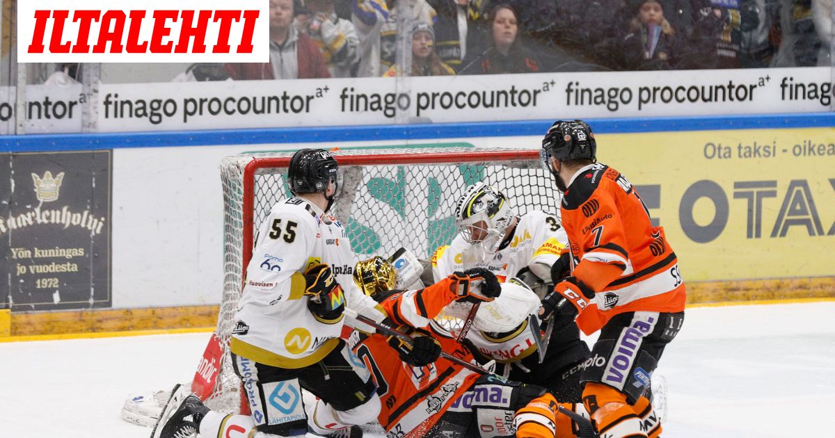 Kärppien maalivahti Veini Vehviläinen jakoi kunniaa HPK:lle - "Hyvin ajoivat maalille"