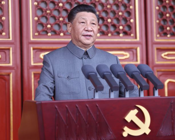 Xi Jinping oli sonnustautunut torstaina puhetta pitäessään perinteiseen ”Mao-pukuun”