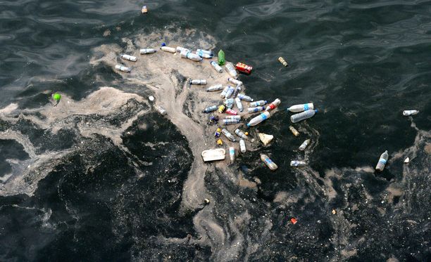 WWF varoittaa tuoreessa raportissaan Välimeren muuttumisesta muovimereksi.