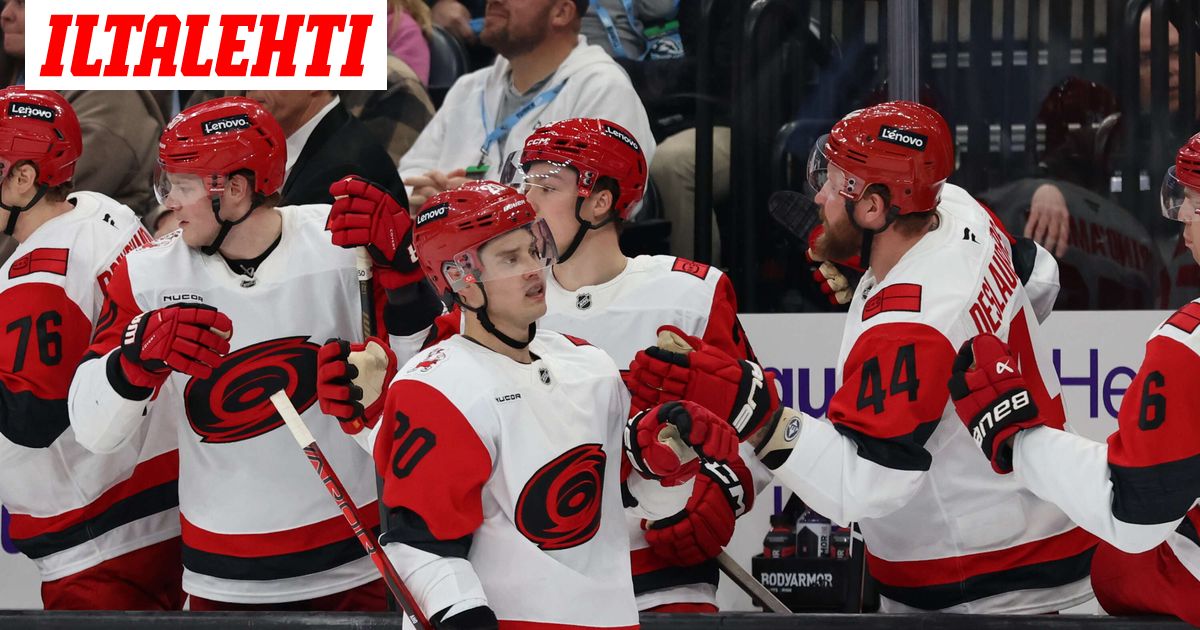 Ensimmäinen joukkue ulos NHL:ssä – Sebastian Ahon Carolina teki harvinaisen tempun