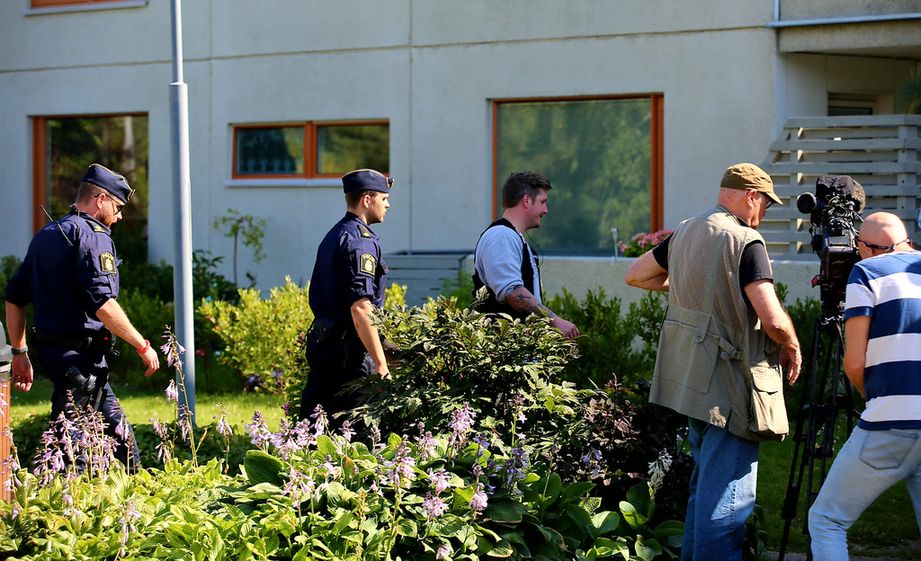 Kolme Lasta Ja Nainen Kuollut Tulipalossa Ruotsissa - Poliisi Tutkii ...