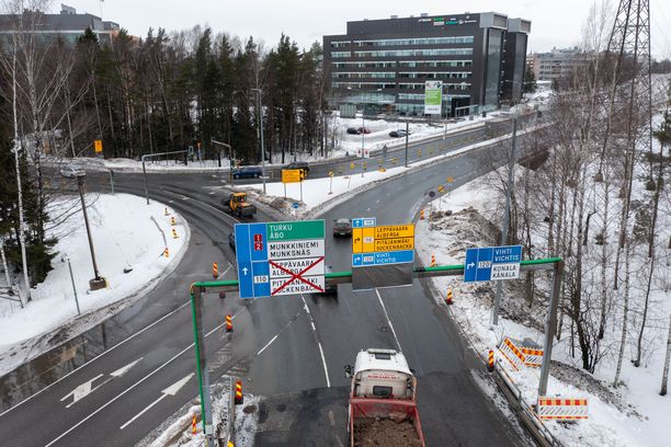 Haagan liikenneympyrä on Suomen suurin - katso video