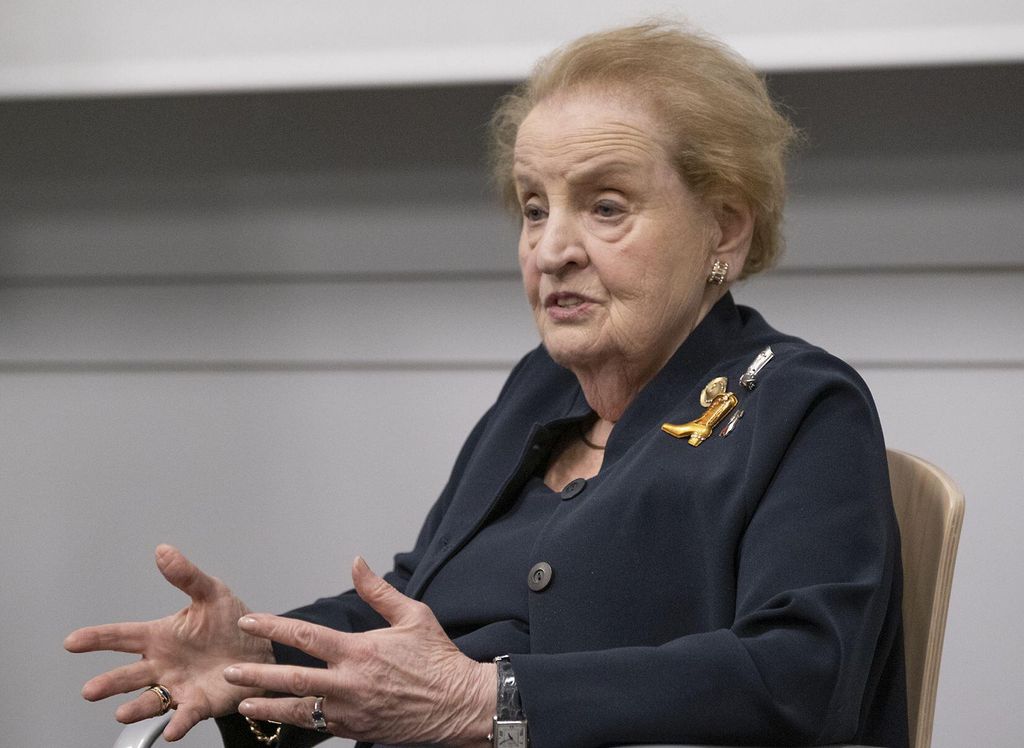 Yhdysvaltojen ensimmäinen naisulko­ministeri Madeleine Albright on kuollut