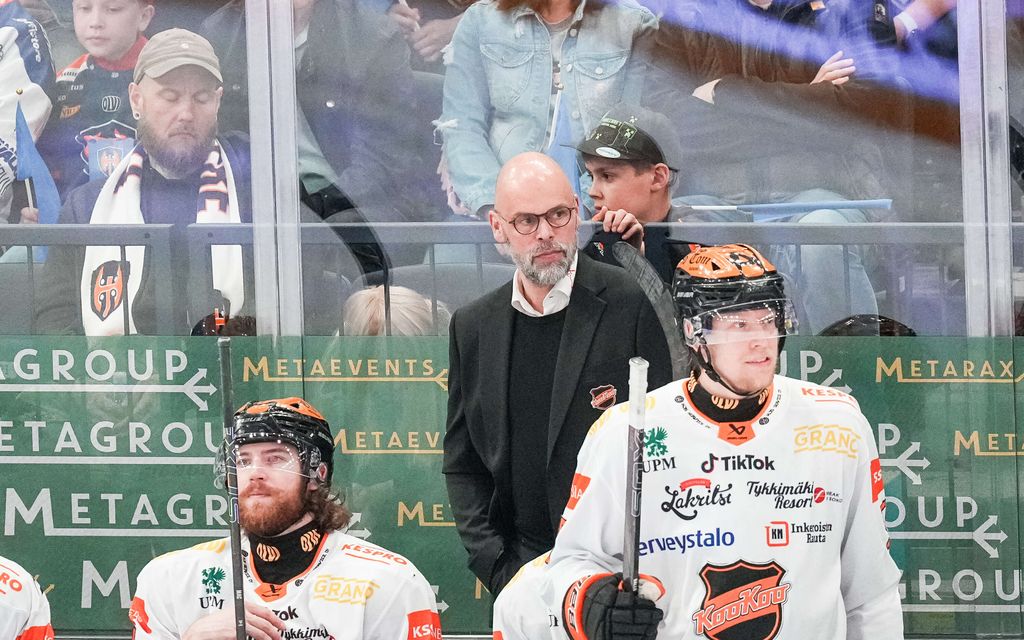Jouko Myrrä sekoili vaihtopenkillä