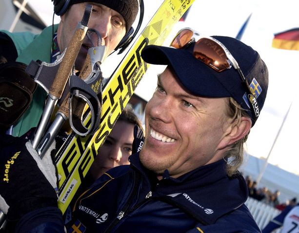Mathias Fredriksson on voittanut maailmancupin kokonaiskilpailun kaudella 2002–2003.