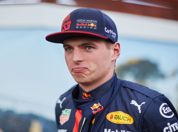 Max Verstappen pitää nopeista autoista.