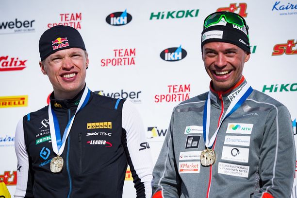 Iivo Niskanen ja Perttu Hyvärinen julivat parisprintin kultaa myös vuonna 2019. Kuva Äänekosken SM-hiihdoista.