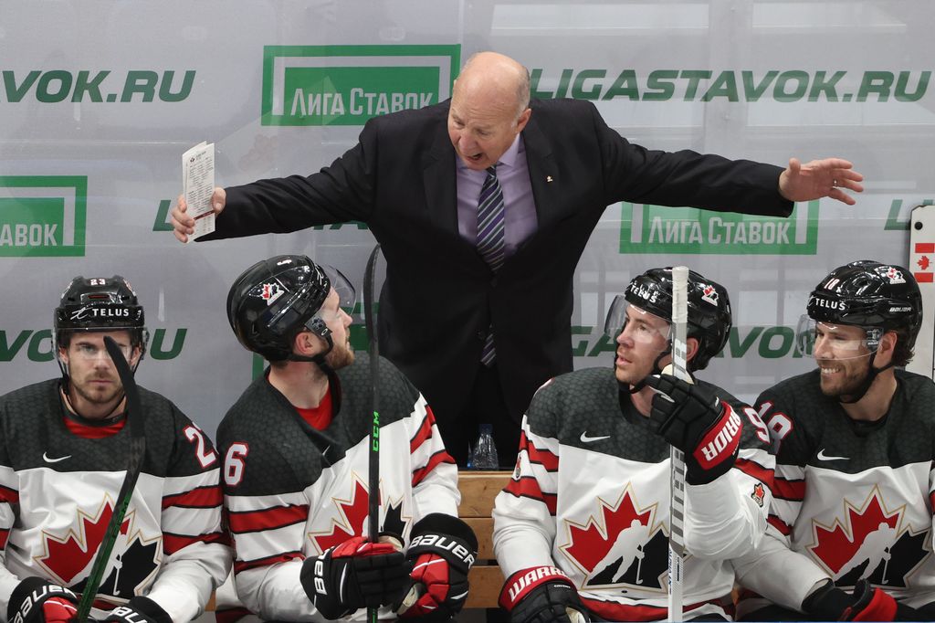 Kanadan jääkiekko­maajoukkue joutuu vaihtamaan päävalmentajaa – taustalla erikoinen episodi