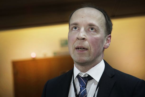 Puheenjohtaja Jussi Halla-aho.