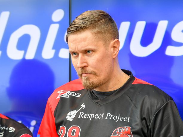 Mika Kohonen on valittu peräti viisi kertaa maailman parhaaksi salibandynpelaajaksi.