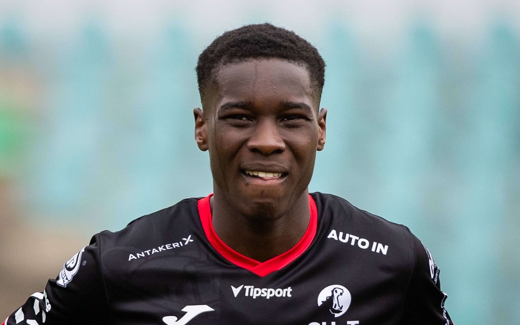 Muutoksia Huuhkajien vahvuuteen – Debytantti mukaan