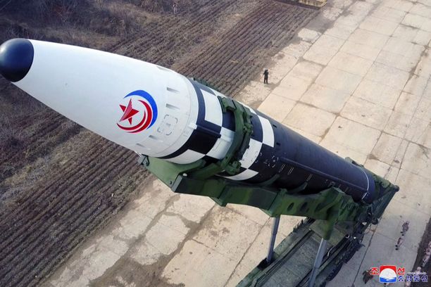 Pohjois-Korea testasi ”hirviöohjus” Hwasong-17:ää ensimmäisen kerran maaliskuussa.