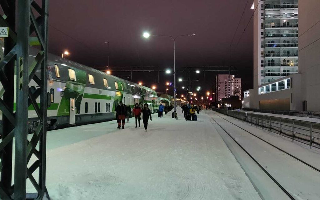 Juna tyhjennettiin Oulussa – syynä perätön uhkaus