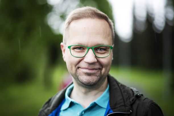 Olli-Poika Parviainen (vihr) on sisäministeri Maria Ohisalon (vihr) valtiosihteeri.