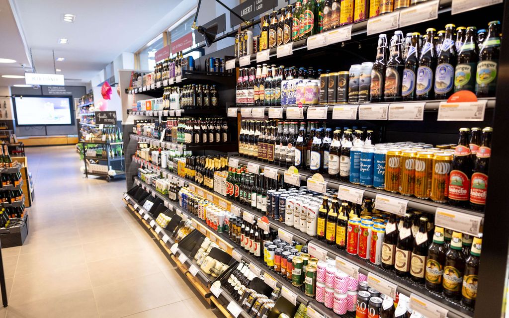 Iskeekö Alkoon hurja sunnuntairyntäys? Suora lähetys noin kello 11.45