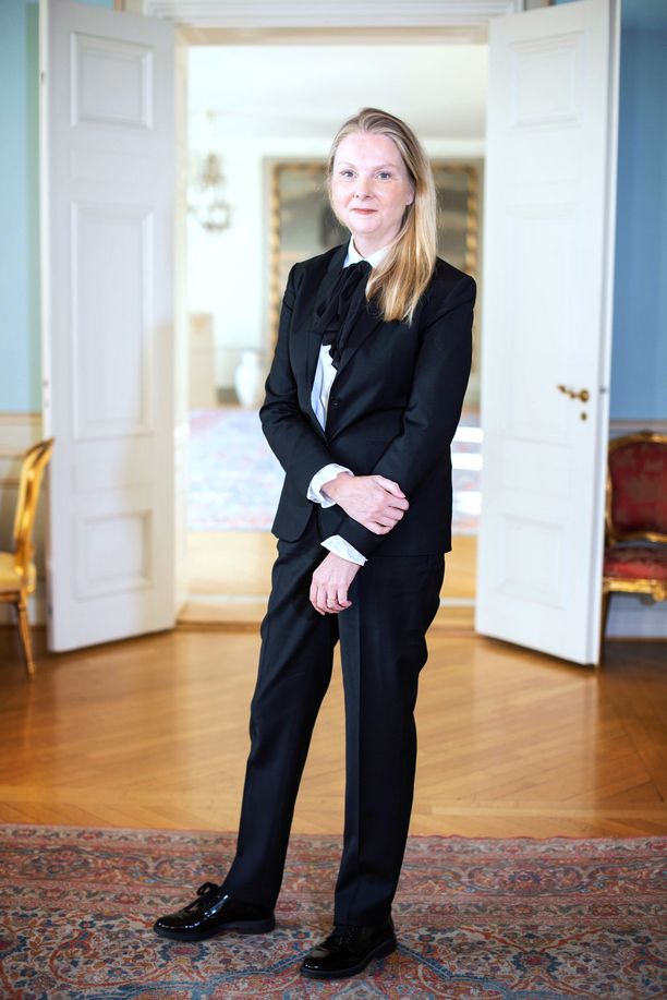 Ruotsin uusi Suomen-suurlähettiläs Nicola Clase haastattelussa