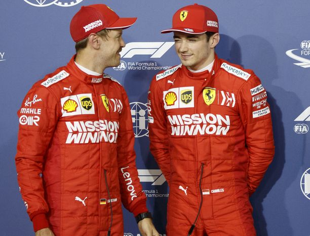 Charles Leclerc (oikealla) otti Sebastian Vetteliltä luulot pois heti toisessa aika-ajossaan Ferrarilla.