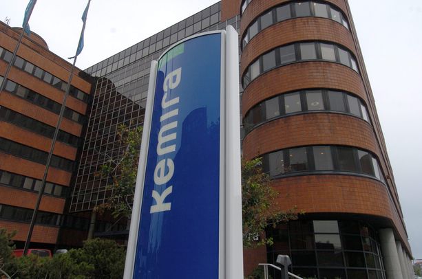 Kemiran konserni päätti myydä suojavarusteita valmistavan Kemira Safetyn amerikkalaisille vuonna 2000.