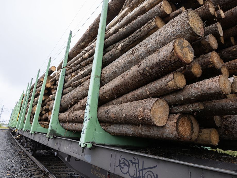 UPM Aloittaa Yli 2000 Henkilöä Koskevat Muutosneuvottelut Lomautuksista