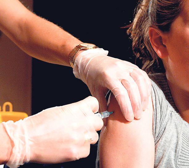 HPV-rokotukset alkavat Suomessa marraskuussa. Kohderyhmä ovat 11-15-vuotiaat tytöt.