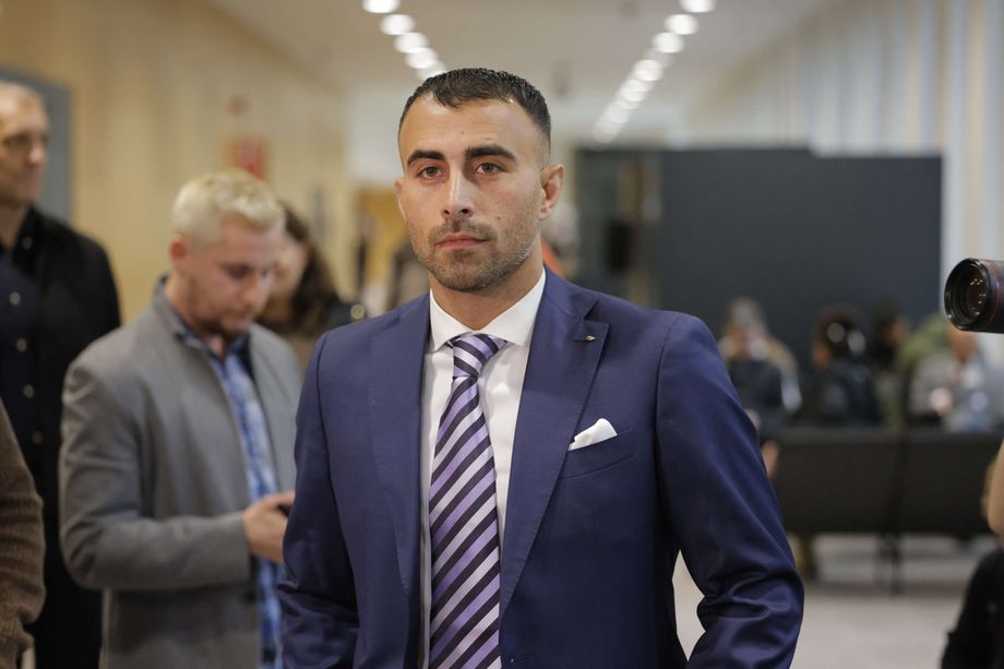 makwan-amirkhani-kehui-olleensa-huipulla-t-llaiset-rahat-h-n-tienasi