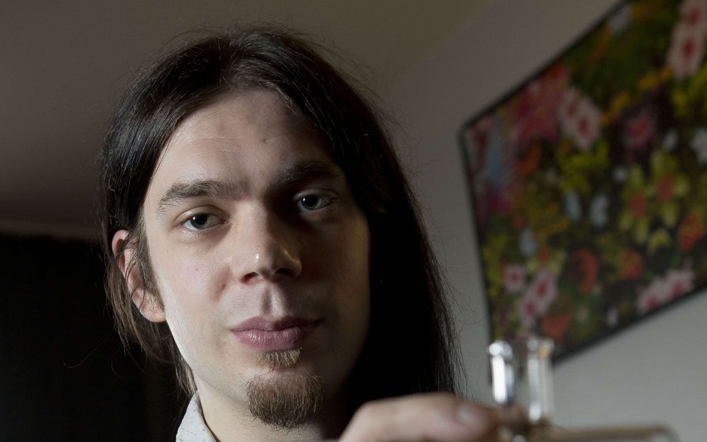 Jiri Keronen kuristi puolisoaan, virtsasi julkisella paikalla ja poltti kannabista – PS otti ehdolle