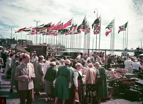 Helsinki vuonna 1952 värikuvissa