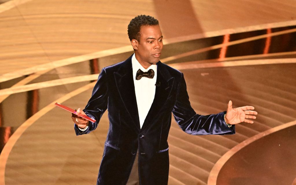 Chris Rock puhui ensi kertaa viime vuoden väli­kohtauksesta Oscareissa: ”Sattuu vieläkin”