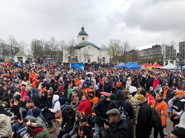 Video: Hämeenlinnan tori sekosi – HPK on Suomen mestari