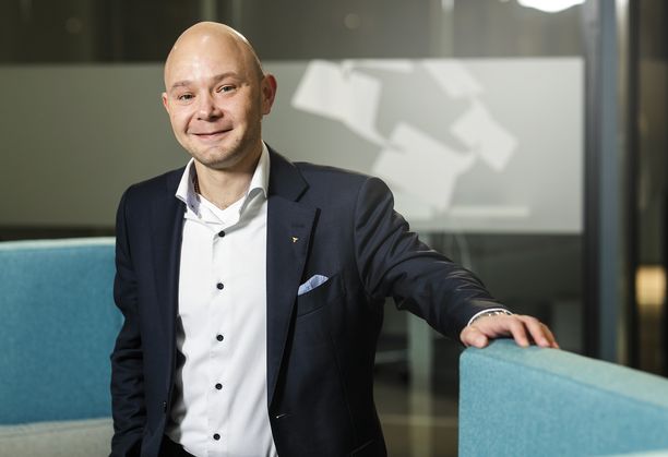 Suomen Yrittäjien puheenjohtaja Petri Salminen ihmettelee SAK:n puheenjohtaja Jarkko Elorannan näkemyksiä.