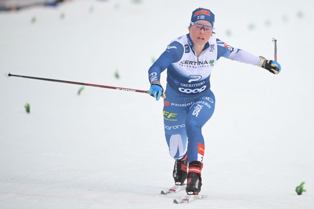 Krista Pärmäkoski toinen: Tour de Ski, takaa-ajo Oberstdorfissa