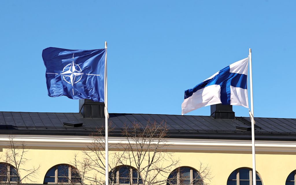 Pääesikunnan salkoon nousi Nato-lippu