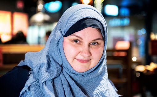 Katri meni 17-vuotiaana naimisiin Lähi-idässä – ”Toisinaan koen olevani kakkosluokan kansalainen, kun laitan musliminaisen huivin päähäni”