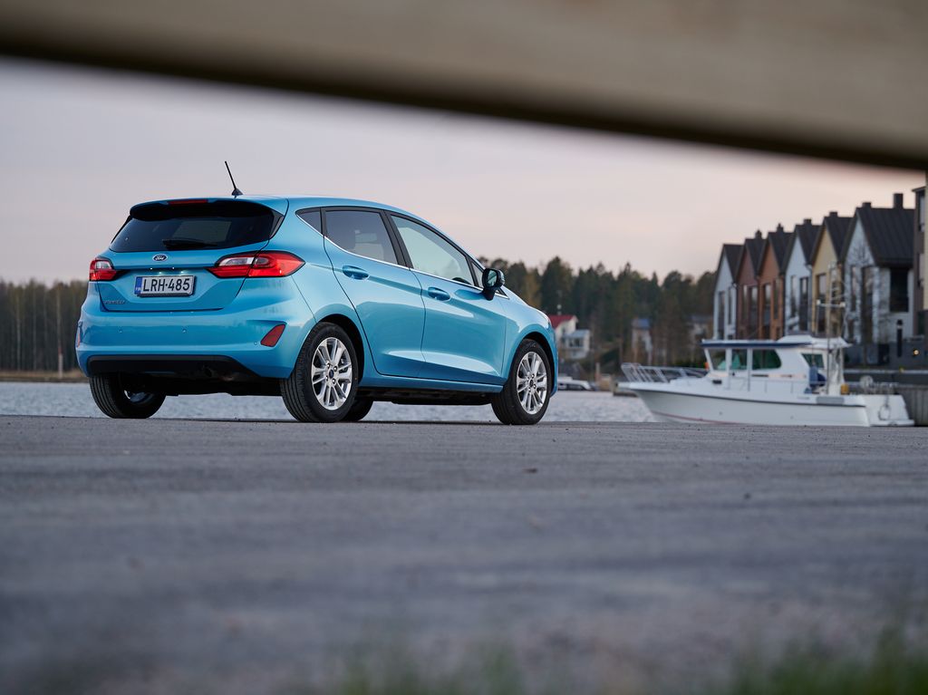 Koeajossa etanoli­käyttöinen Ford Fiesta – kuinka paljon polttoaine­kuluissa säästyy?