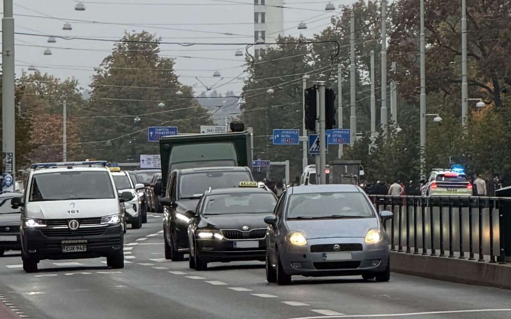 Liikennekaaos Helsingin keskustassa