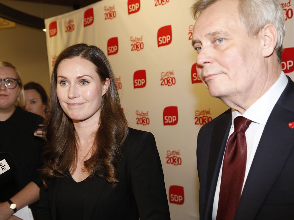 Antti Rinne puolustaa Sanna Marinia SDP:n sisäisessä FB- ryhmässä – kehottaa jäseniä vastatoimiin: ”Jakakaa tätä minun viestiä ja olkaa samaa mieltä”
