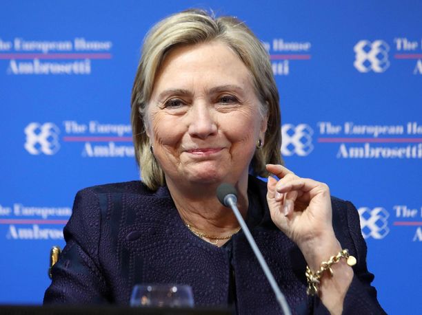 Yhdysvaltain ex-ulkoministeri Hillary Clintonin sähköposteja koskeva tutkinta on päättynyt.