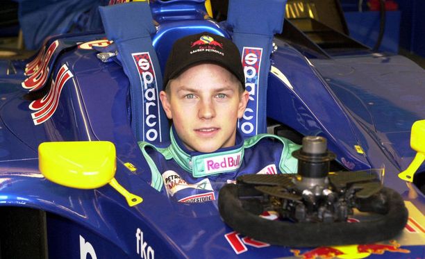 Kimi Räikkönen ajoi ensimmäiset Sauber-testinsä vain 20-vuotiaana.