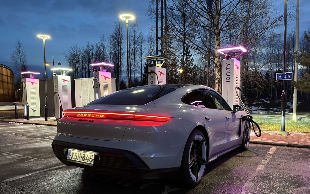 Tässä on vastaisku sähköautojen latauskaapeli­varkauksiin