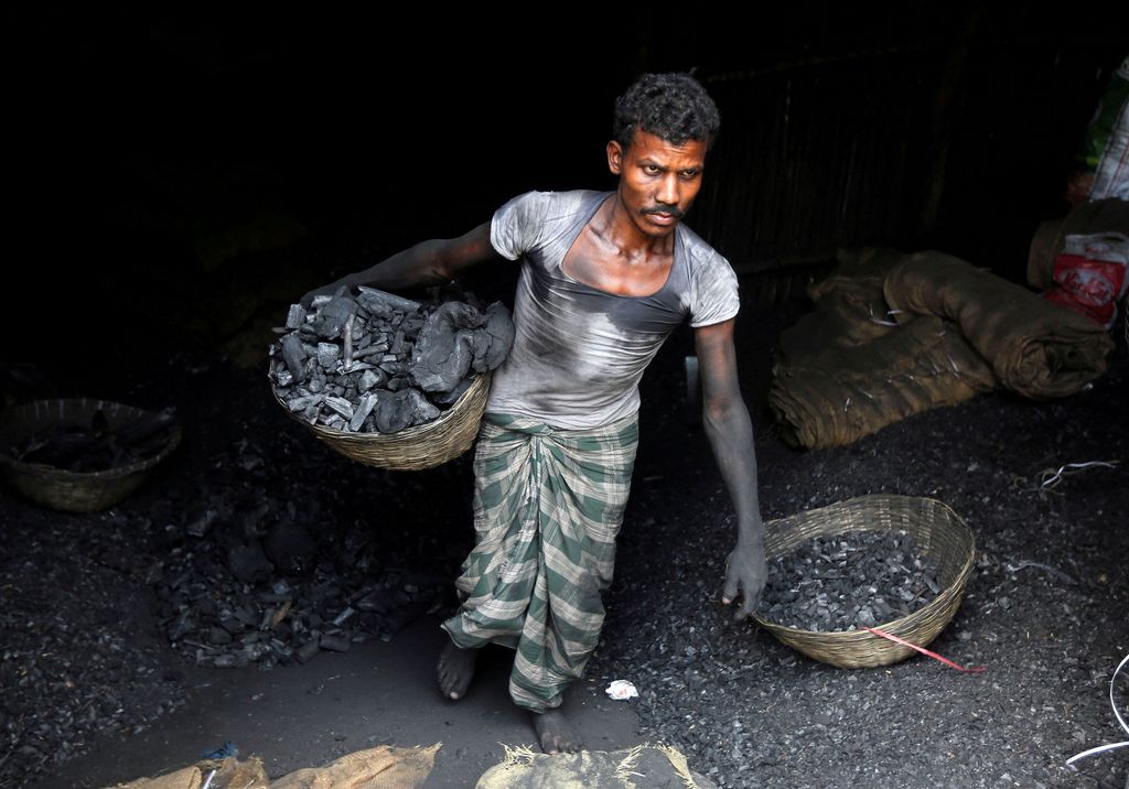 Intiaa uhkaa vakava energiakriisi – 70 prosenttia sähköstä tuotetaan hiilen avulla