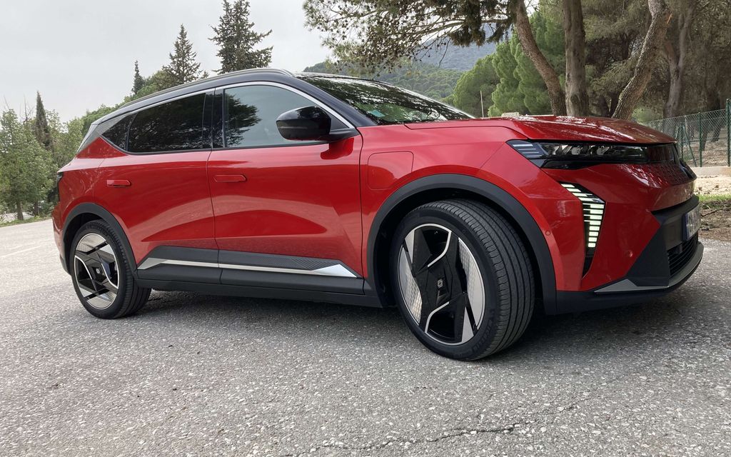 Ranskalais­merkki rukkaa sähköautonsa uuteen uskoon – Uusi teknologia tuplaa toimintamatkan